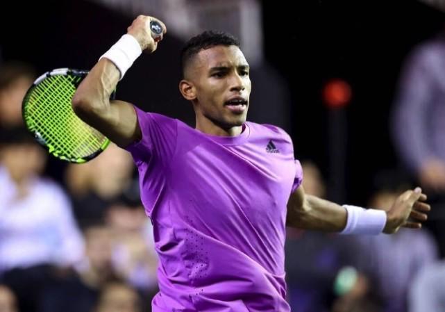 受球迷瞩目 受球迷瞩目