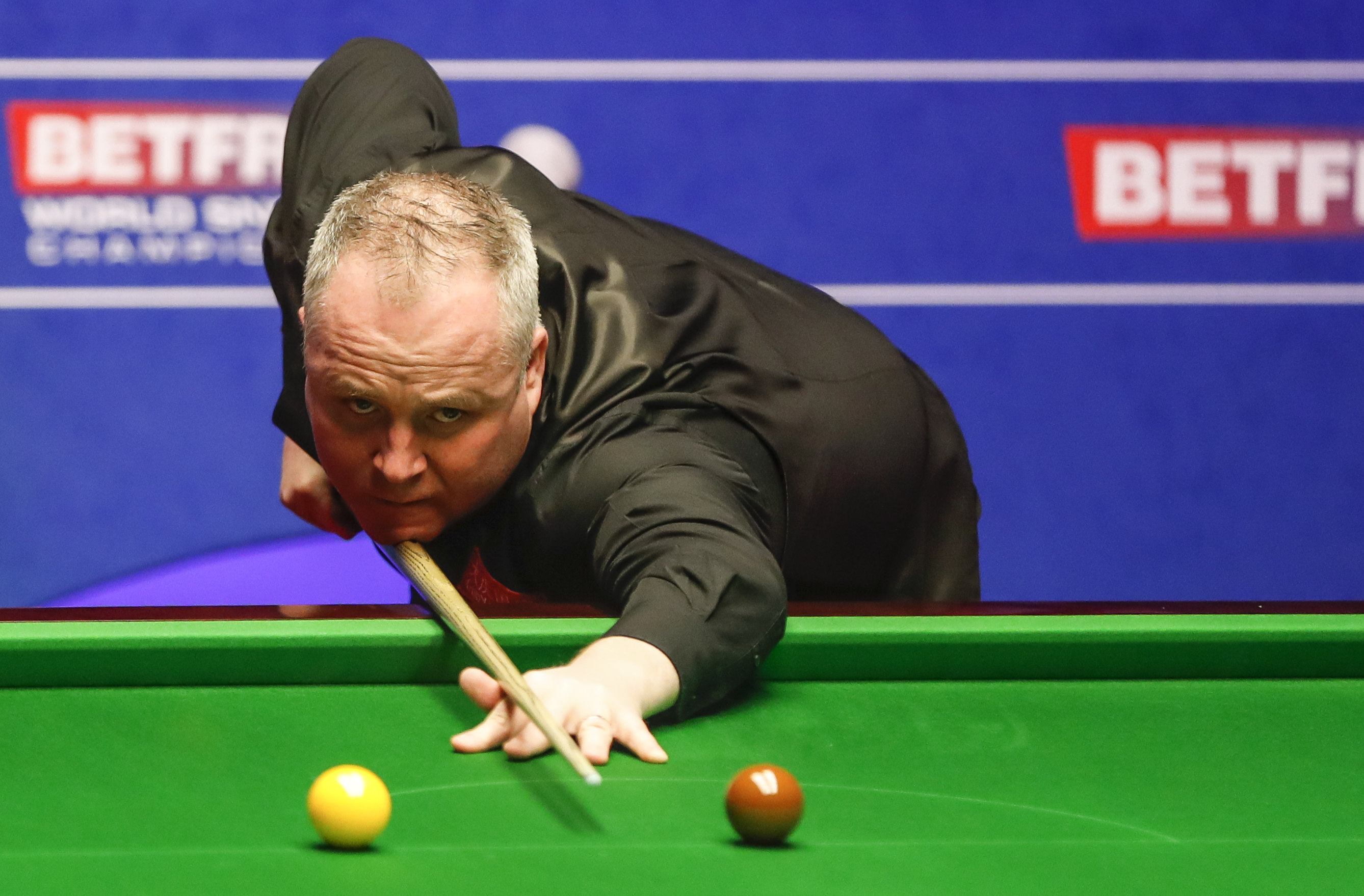 纸面上极具 纸面上极具