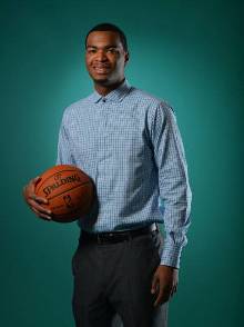 中锋凯勒 中锋凯勒