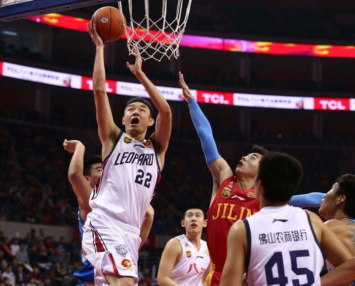 为中锋牵扯 为中锋牵扯